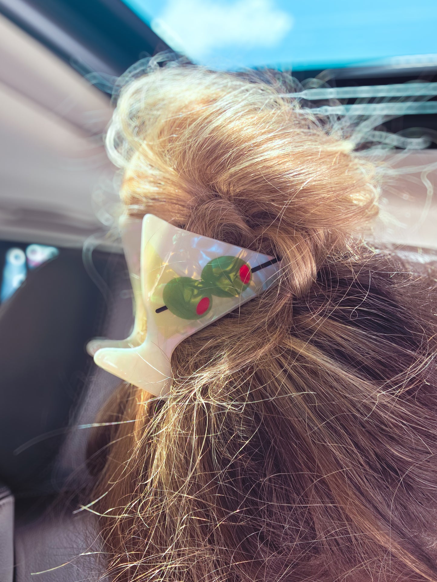 Dirty Martini Claw Clip