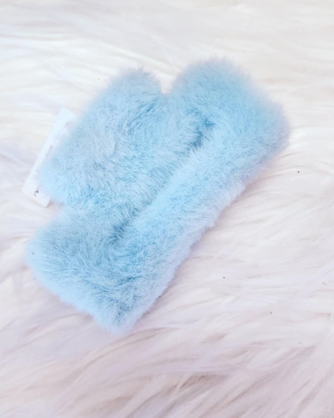 Fuzzy Baby Blue Claw Clip
