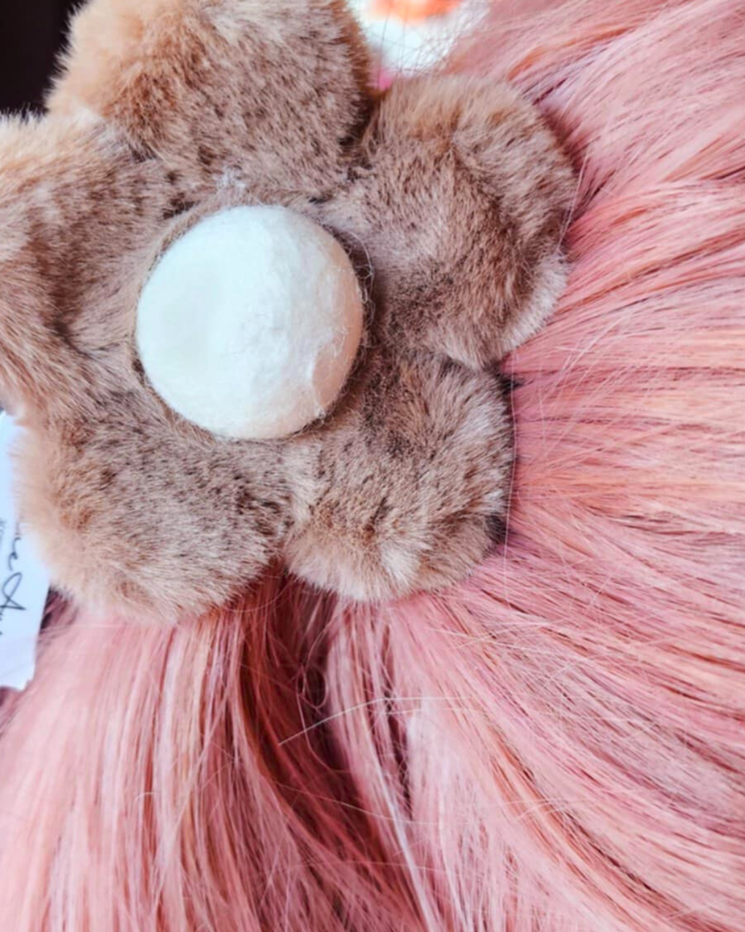 Fuzzy Brown Daisy Claw Clip