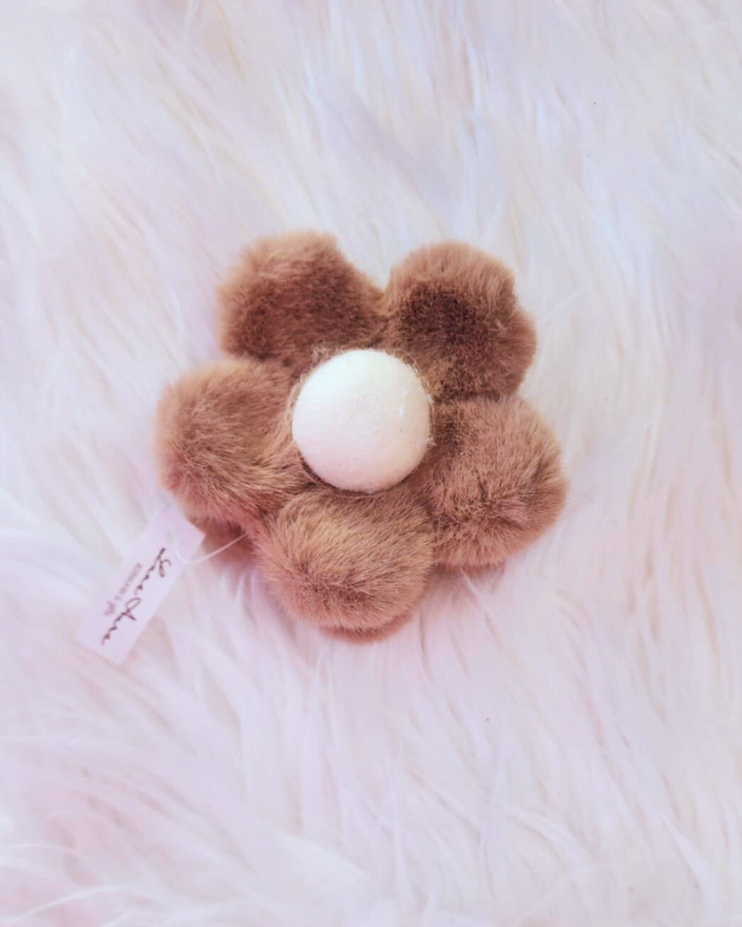 Fuzzy Brown Daisy Claw Clip
