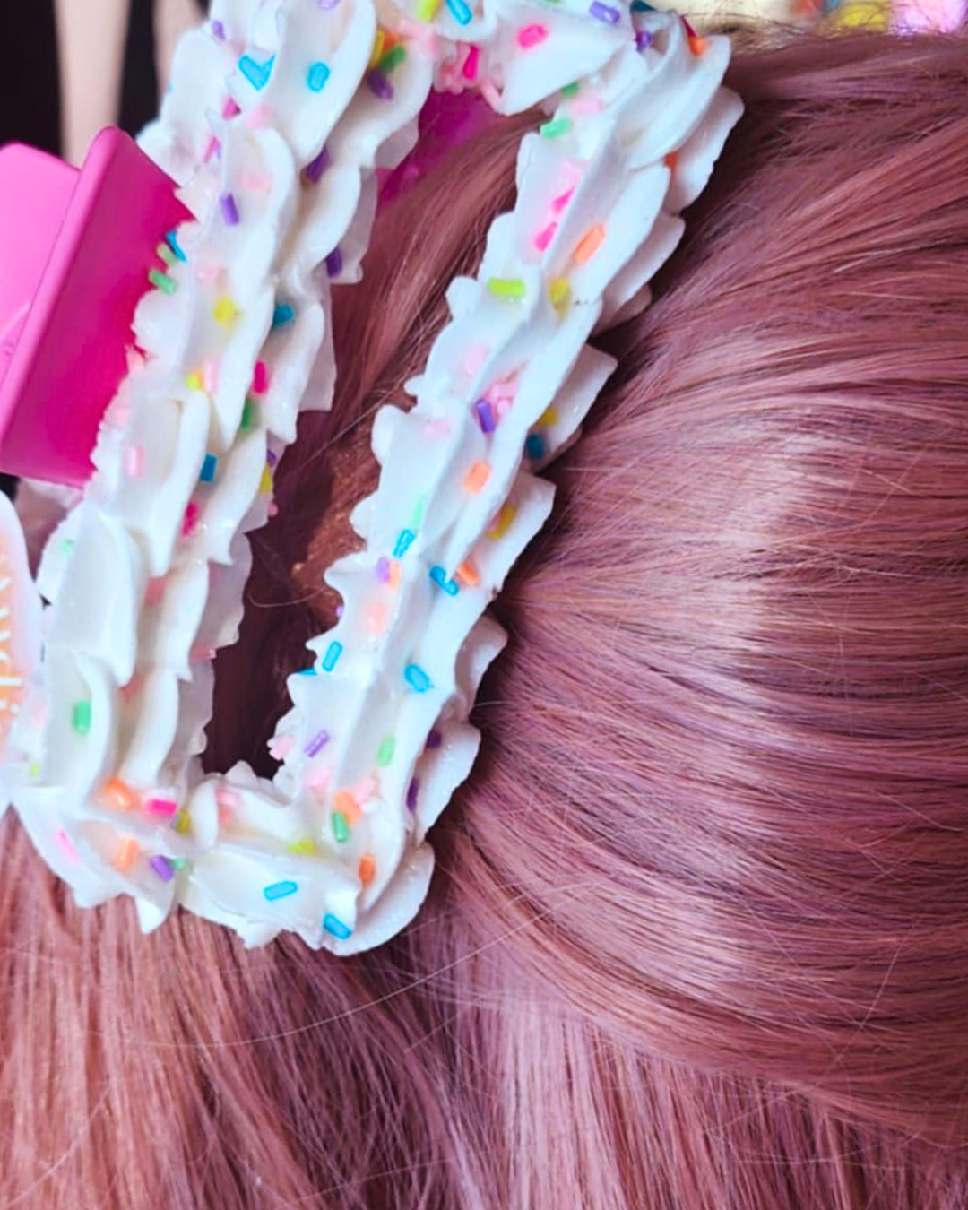 Rainbow Sprinkles w/ Frosting Claw Clip