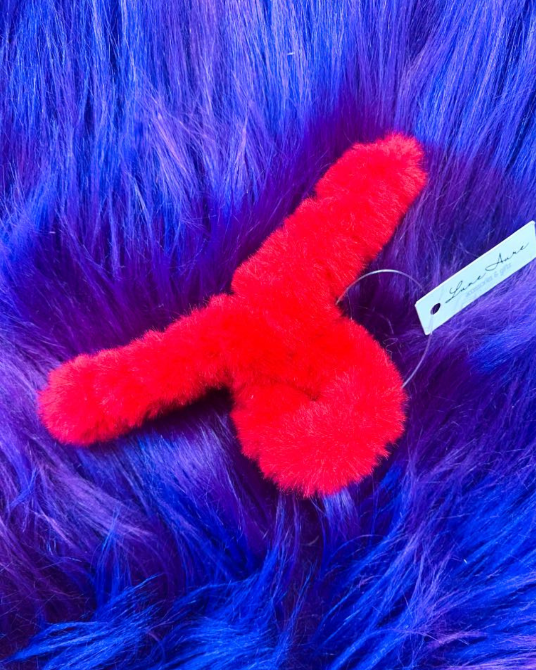 Fuzzy Red Loop Claw Clip