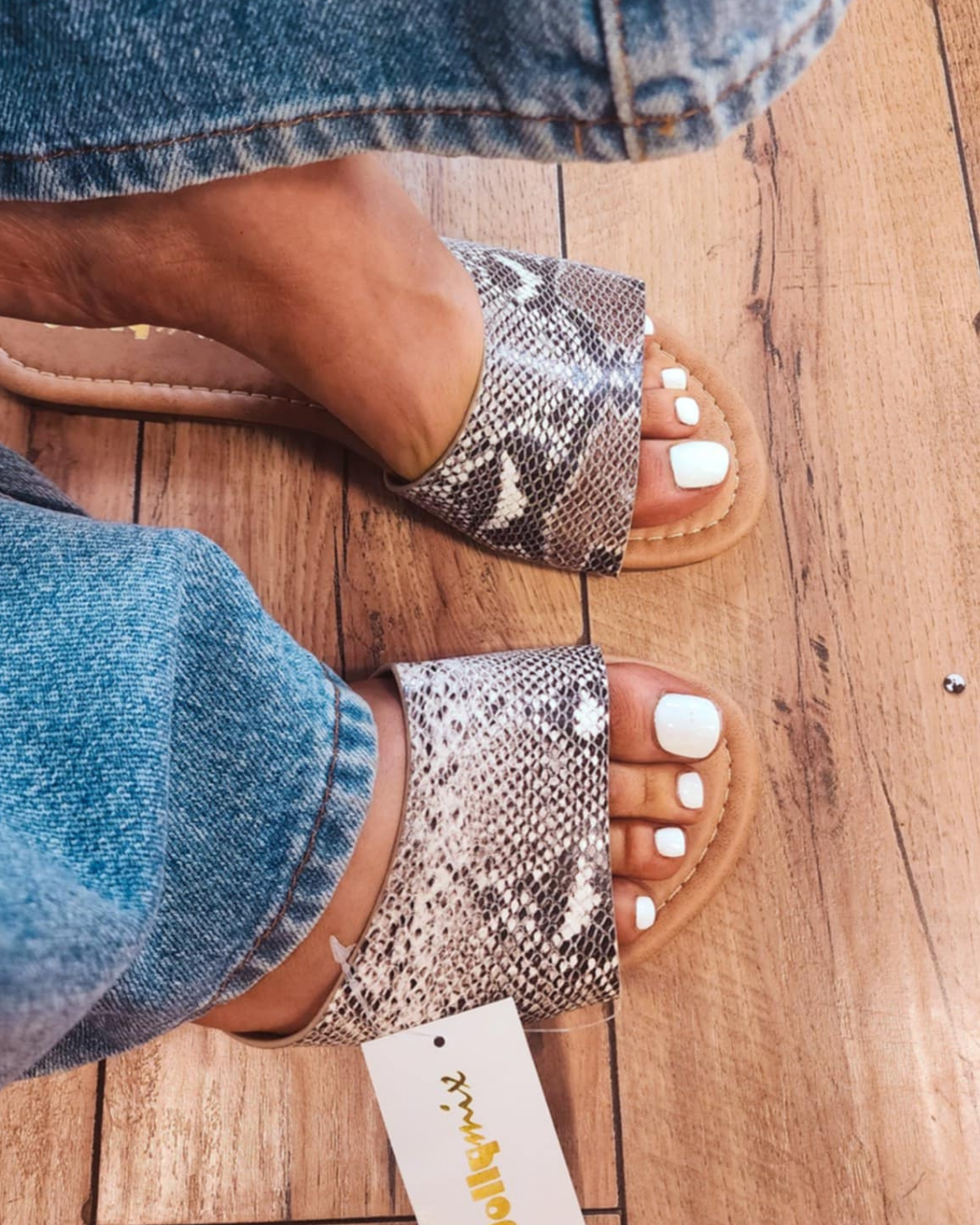Venomous Vibe Flats