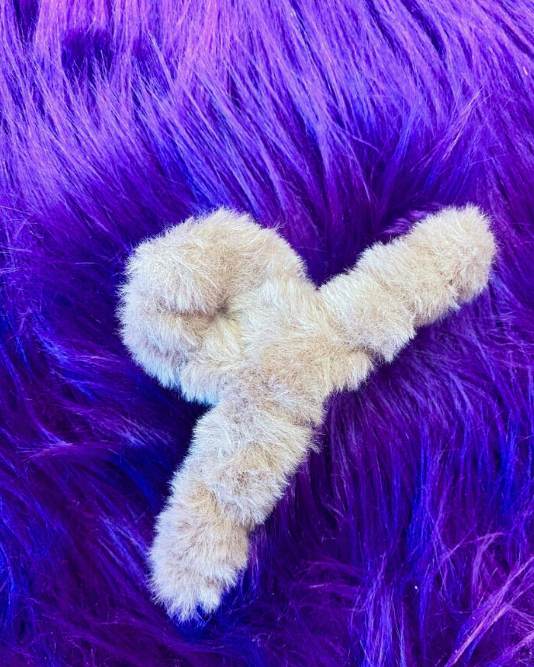 Fuzzy Tan Loop Claw Clip