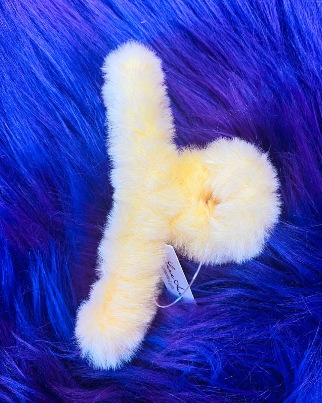 Fuzzy Yellow Loop Claw Clip