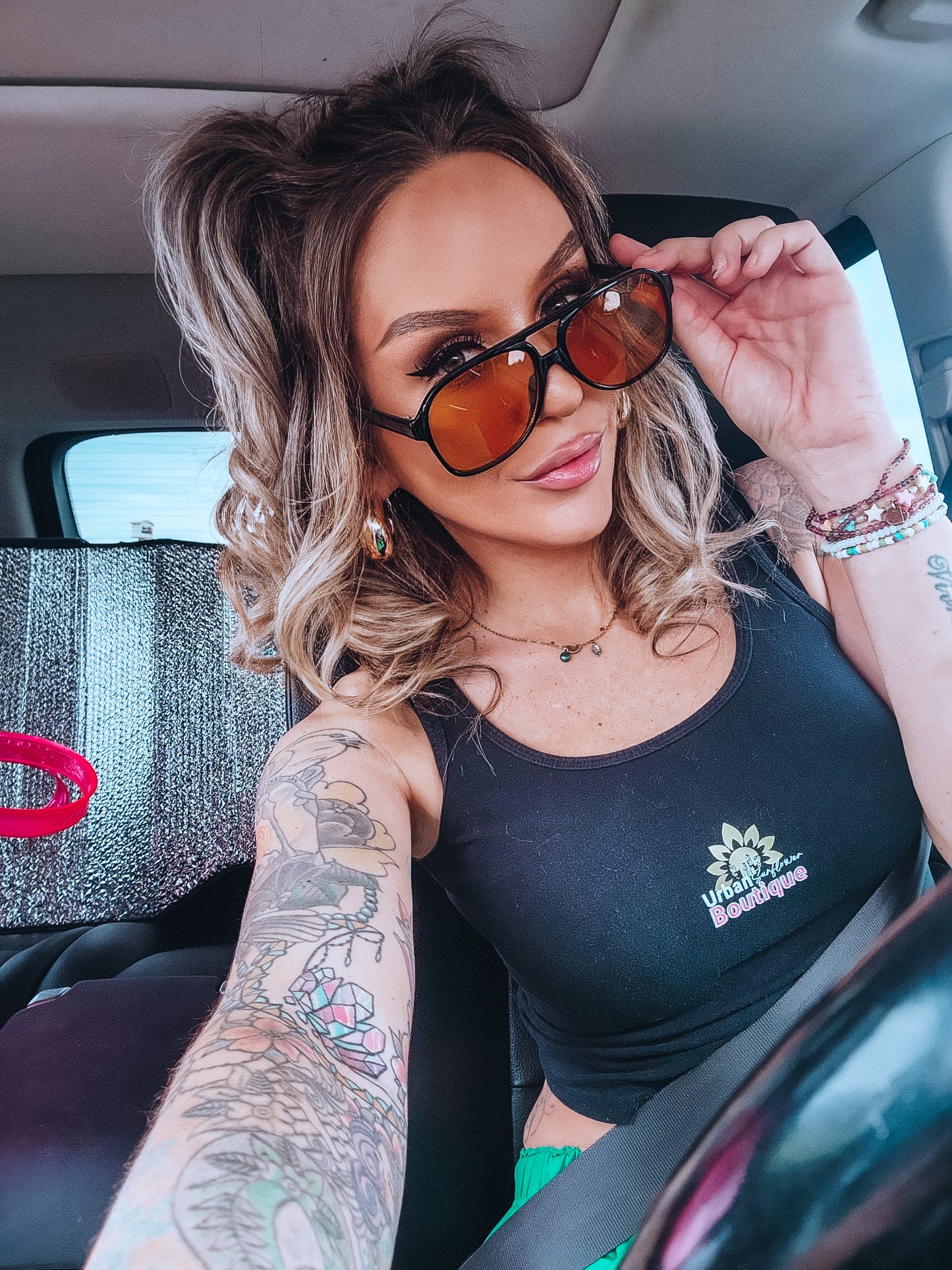 Sun Glow Aviator Sunnies