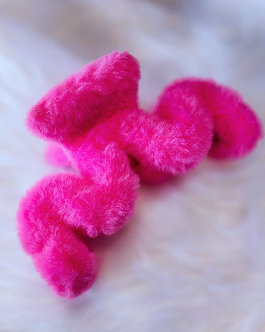 Large Pink Squiggle Claw Clip
