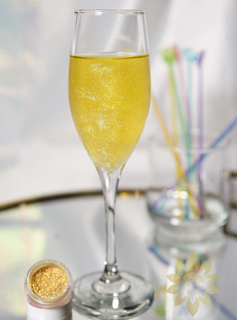 Harlow Gold Drink Shimmer