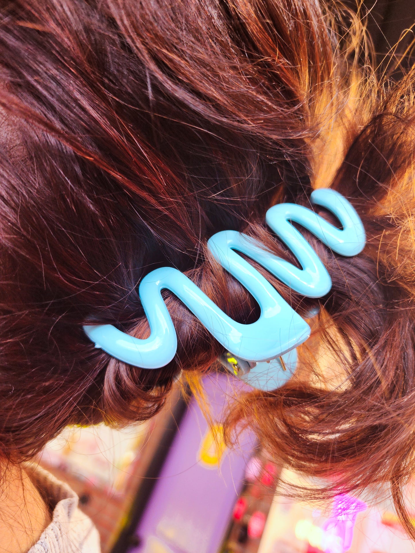 Large Baby Blue Squiggle Claw Clip