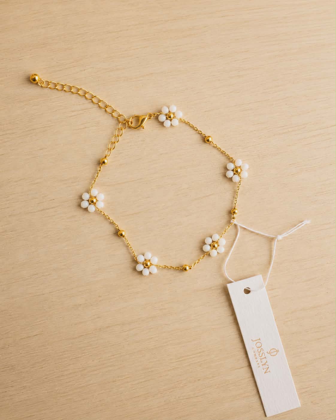 Daisy Daydream Beaded Charm Bracelet
