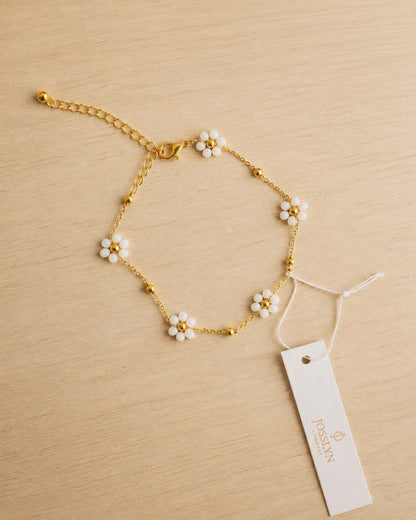 Daisy Daydream Beaded Charm Bracelet