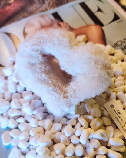 Fuzzy White Heart Claw Clip