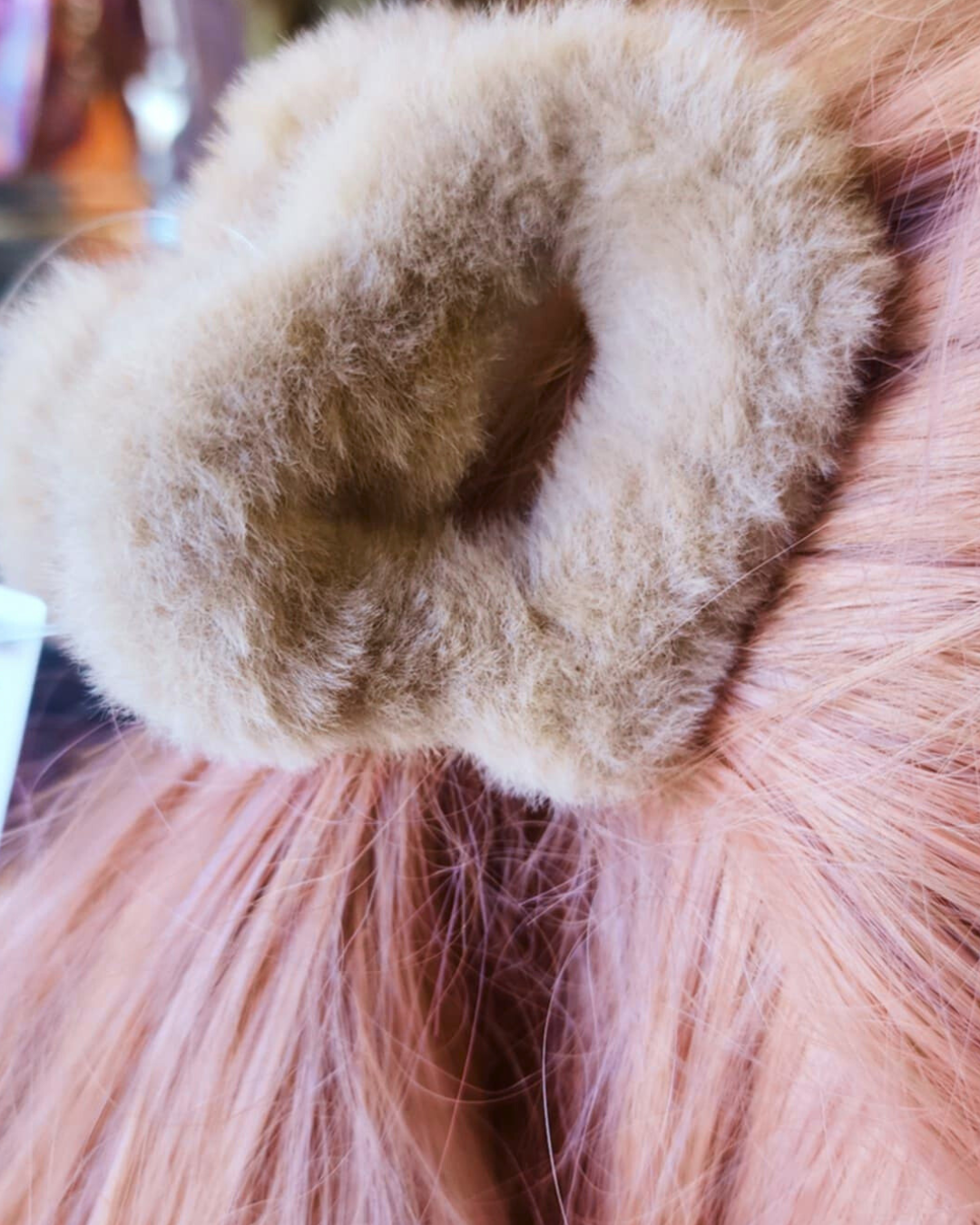 Fuzzy Beige Heart Claw Clip